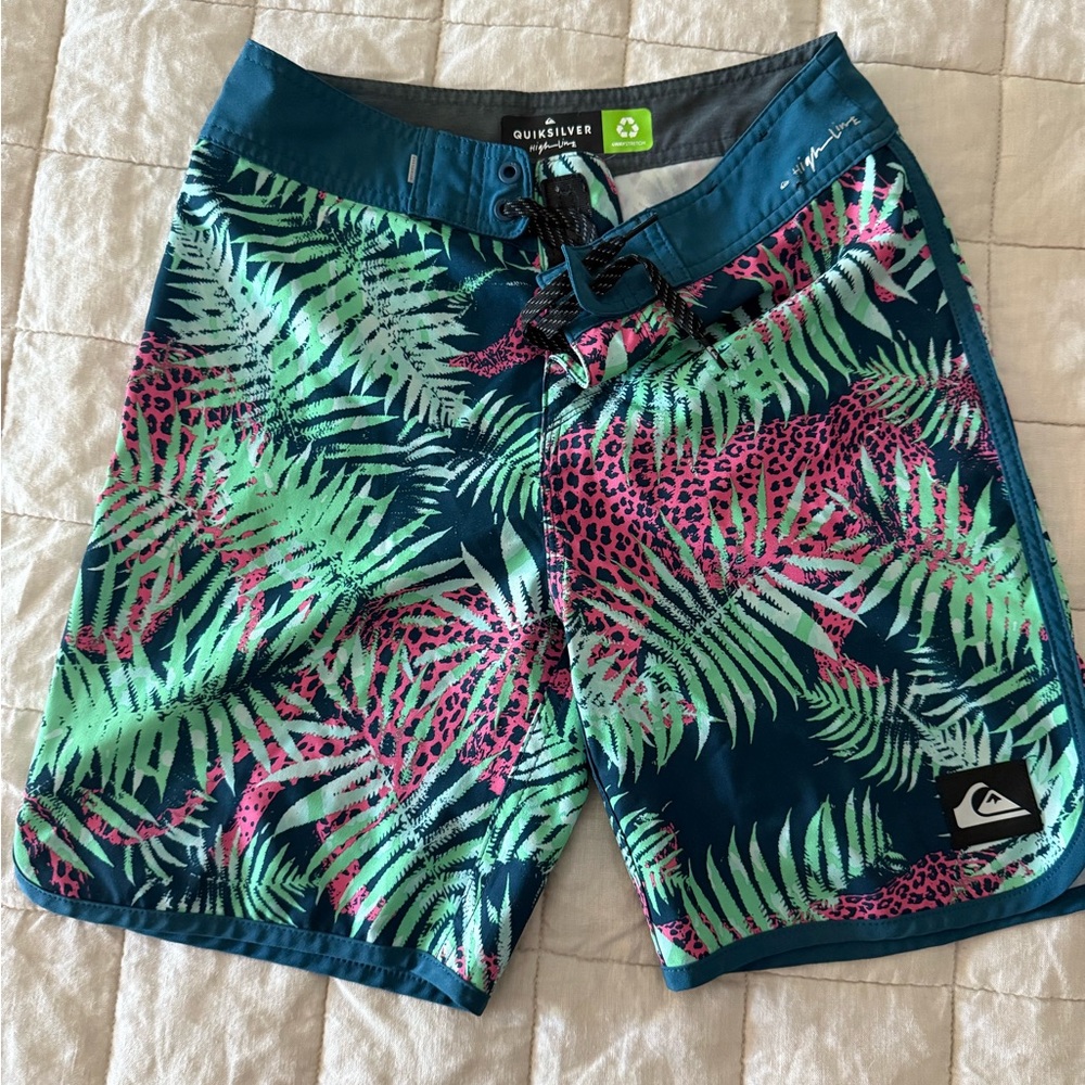 Quiksilver Blue and Gray Casual Shorts